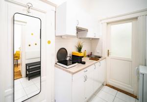 Margaret apartment 2