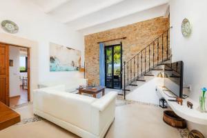 Finca So na Sopa con piscina y un precioso jardín