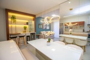 Brisas do Sul 102 - Apto 2 quartos - 150 metros da Praia do Mariscal!