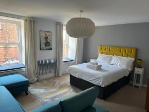 Luxury Retro 4 Bed Town House in heart of Alnwick