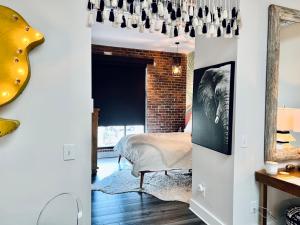 The Hive 205 Sweeter