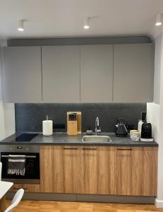 Premium Apartment in quiet & historical area