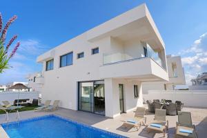 Villa Celestia - 4hvězdičkové hotely ve městě Protaras