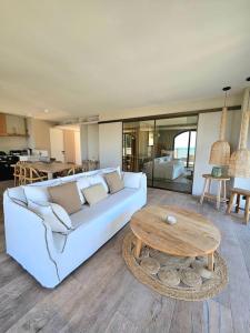 Villas Villa prestige au bord de l-eau- Misincu : photos des chambres