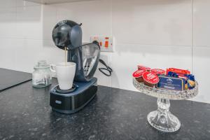 Town Centre apartment - Near Airport & Train Station