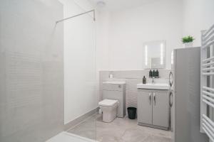 Town Centre apartment - Near Airport & Train Station