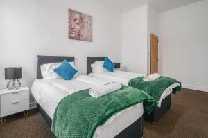 Town Centre apartment - Near Airport & Train Station