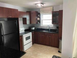 South Beach One Bedroom Condo with Parking Spot