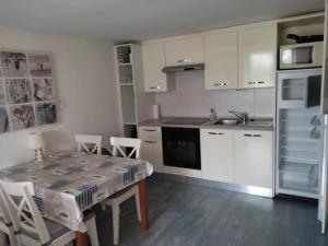 Maisons de vacances Petite Maison cosy avec jardin, bbq, campagne : photos des chambres