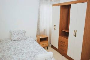 Moderna casa amueblada en residencial privada