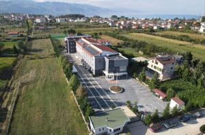 Kompleksi CFN ALBANIA