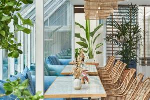 Hôtel Chromatics & Restaurant Hill Club by HappyCulture