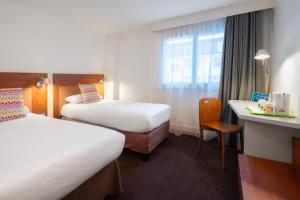 Hotels Campanile Annecy Centre - Gare : photos des chambres