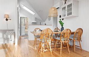 3 Bedroom Stunning Home In Hornbæk