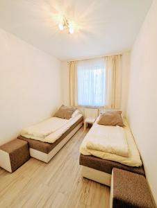 Sea Suite, 150 meters to Beach, Balcony, Parking, Lift, Leśne Tarasy