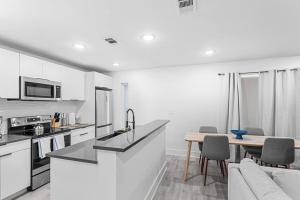 Luxurious Apartment in Downtown Dallas 2BR1 BATH