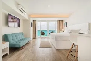 The Oceanfront by Casa Paraiso - 坎昆