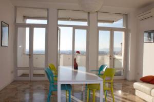 VIALETORINO26 Luminoso e grande appartamento