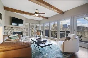 Thrush Turn Manor in Big Canoe - Holcomb