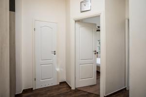 Apartamenty Wawa Centrum by Your Freedom