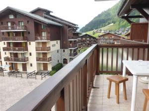 Appartement cosy à Arêches, 50m des pistes, terrasse ouest et piscine lété - FR-1-342-249