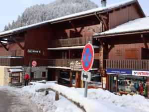 Appartement refait à neuf avec piscine, près des pistes, pour 4 personnes - FR-1-342-257