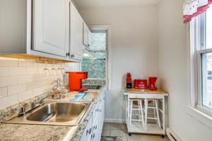 Family-Friendly Ocean City Condo Walk to Beach!