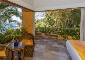 Beachfront Summer Villa