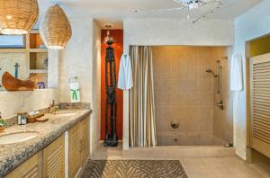 Beachfront Summer Villa