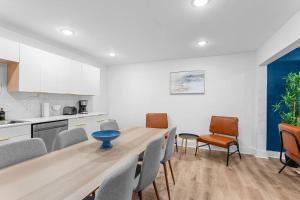 Modern Apartment in downtown dallas 2bed 2 bath