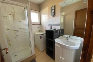 Maisons de vacances MAISON CRI-CRI a Ares : photos des chambres