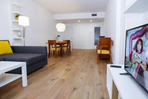 NEW QUEENS 2B Planetcostadorada