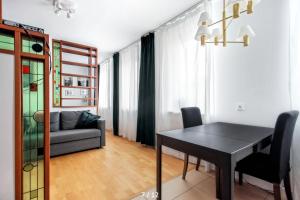 Spacious Quiet Apt Close to the Belvedere Palace