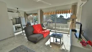 Studio parking fibre piscine Clim - 勒卡内