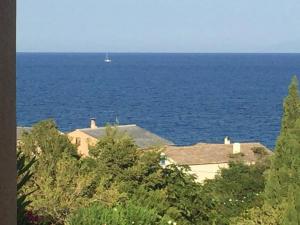Villas Jolie villa a Erbalunga- a deux pas de la plage : photos des chambres