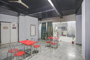 Signature Hotel Noida-62