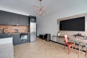 Studio Wałowa 3 by Grand Apartments