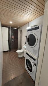 Top location city center studio with balcony and free parking Kotimaailma Apartments