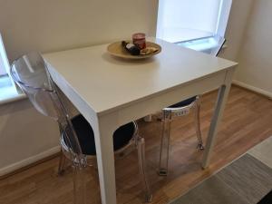 Split level luton town center flat