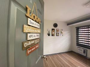 Keges Pad - 2 Bedroom Townhouse near Clark Airport & Aqua Planet - TRP8