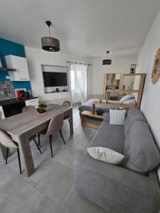 Sarl la famille 2 - 3hvězdičkové hotely ve městě Angoulême