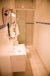 Hotels Hotel Moderne : photos des chambres
