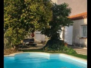 Chambre double avec piscine proche de Perpignan - Baixas