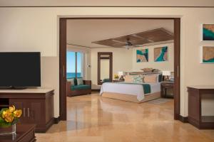Dreams Riviera Cancun Resort & Spa -Inclusive