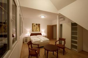 Superior Family Room (4 Adults + 2 Children) room in Partvilla Balatonboglar