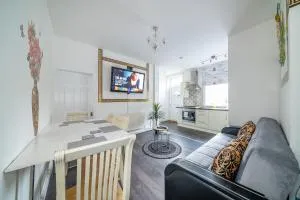 *RB60GP* For your most relaxed & Cosy stay + Free Parking + Free Fast WiFi * - Batley