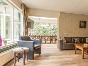 Holiday home in De Bult near Giethoorn Waters