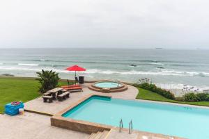 Rosarito Love “La Jolla” Hot Tub and Pool