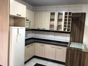 Casa com AR COND. em todos os comodos mobiliada