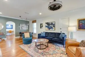 Chic Joplin Cottage with Patio Less Than 3 Mi to Town! - Baxter Springs